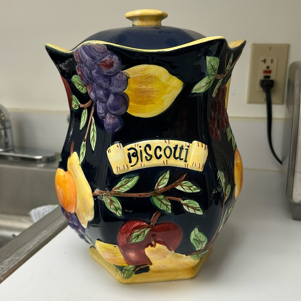 Nonni's Biscotti Hand Painted Ceramic Jar w/Sealed Fitted Lid 11" Tall